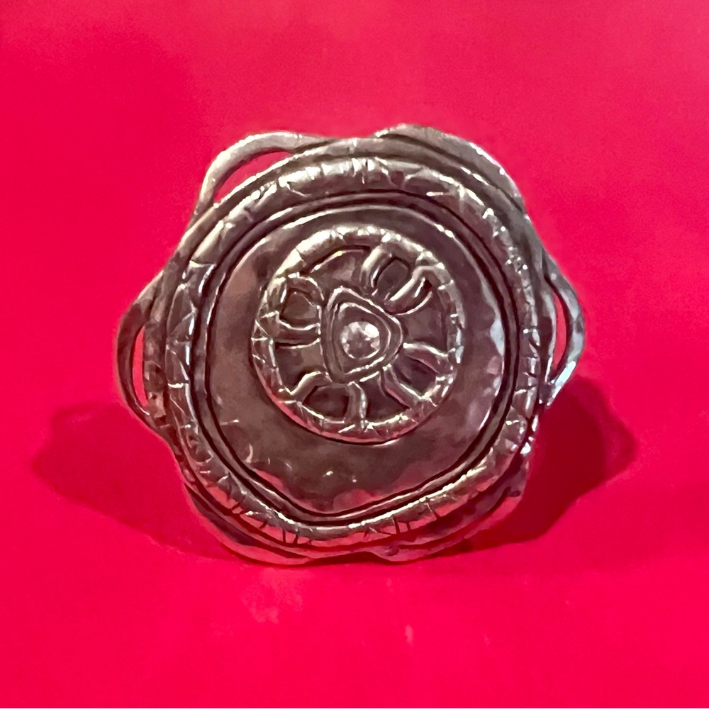 Silpada Legacy Medallion  Ring